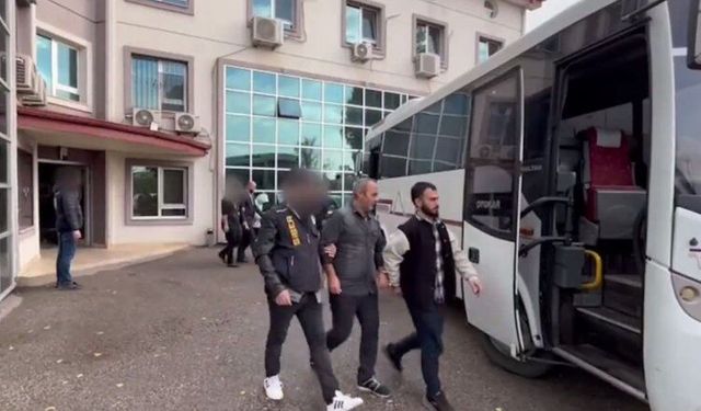 77 ilde 'Mengene'ye sıkıştılar! 33 gözaltı, 650 yakalama